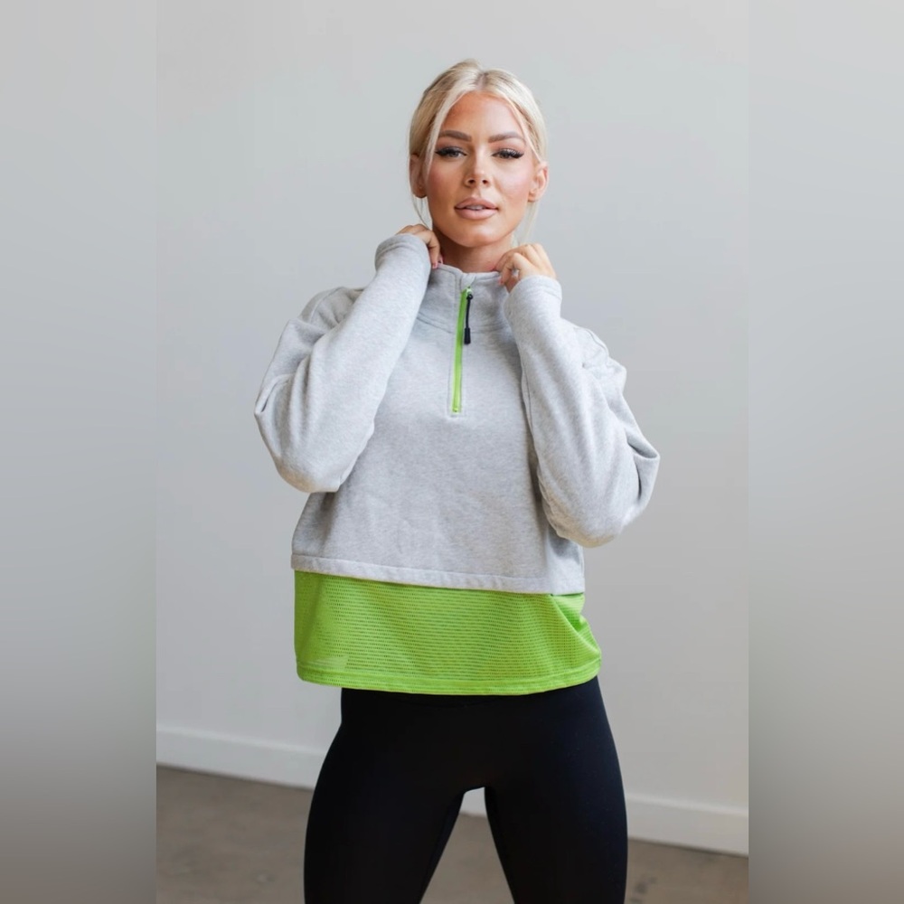 Women's Gray and Green Quarter-Zip Top